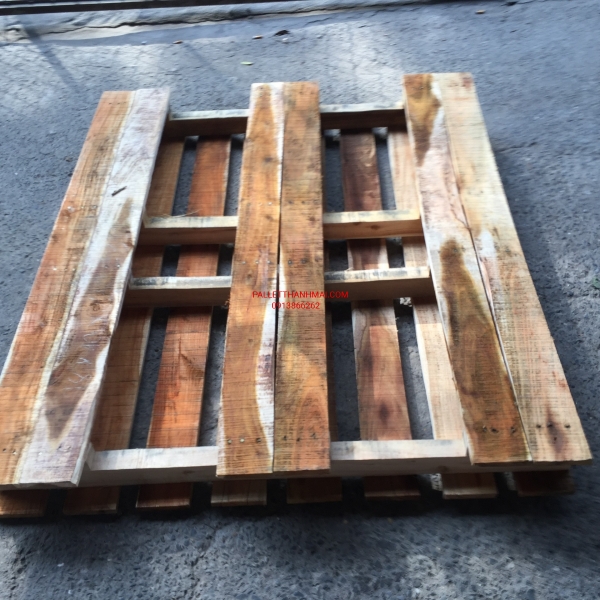Pallet gỗ ( 110 x 130 x 13.5 ) cm
